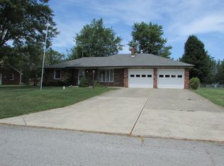 2710 W Deshong Dr, Pendleton, IN 46064