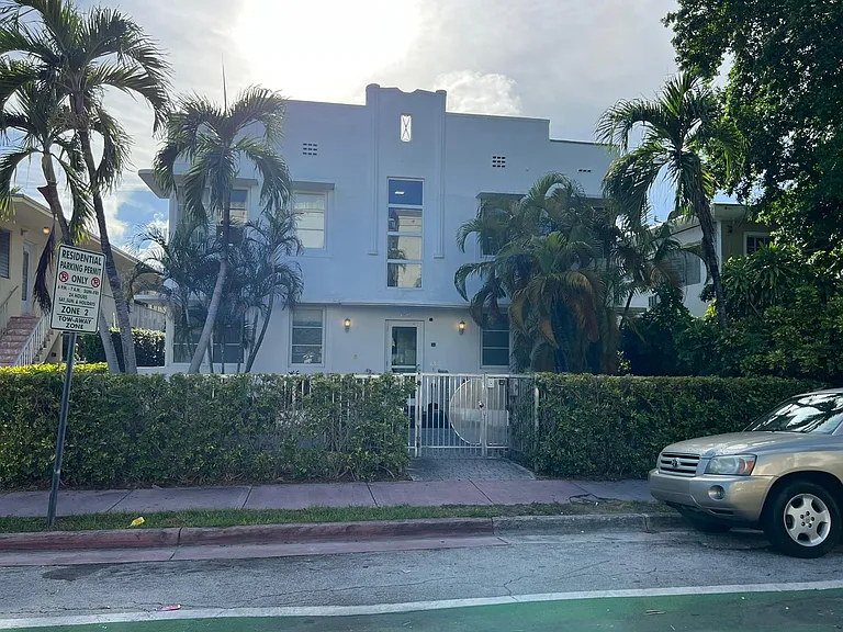 650 Euclid Ave — Photo 20