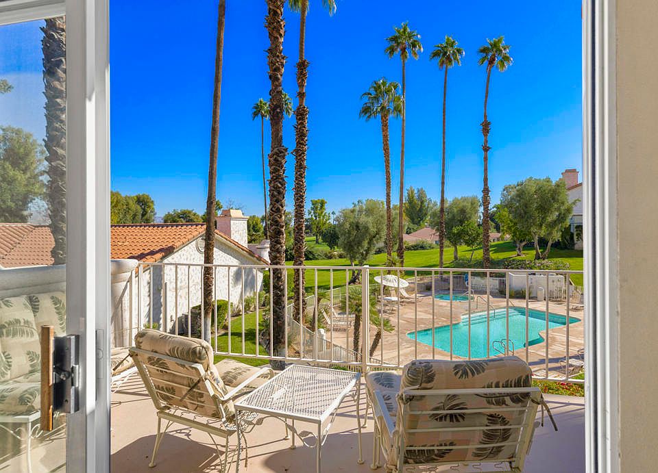 1st image of 292 Desert Falls Dr E