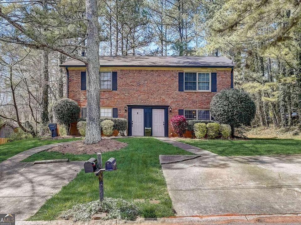 1st image of 334 Lexington Dr