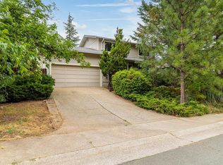 190 Celesta Dr, Grass Valley, CA 95945