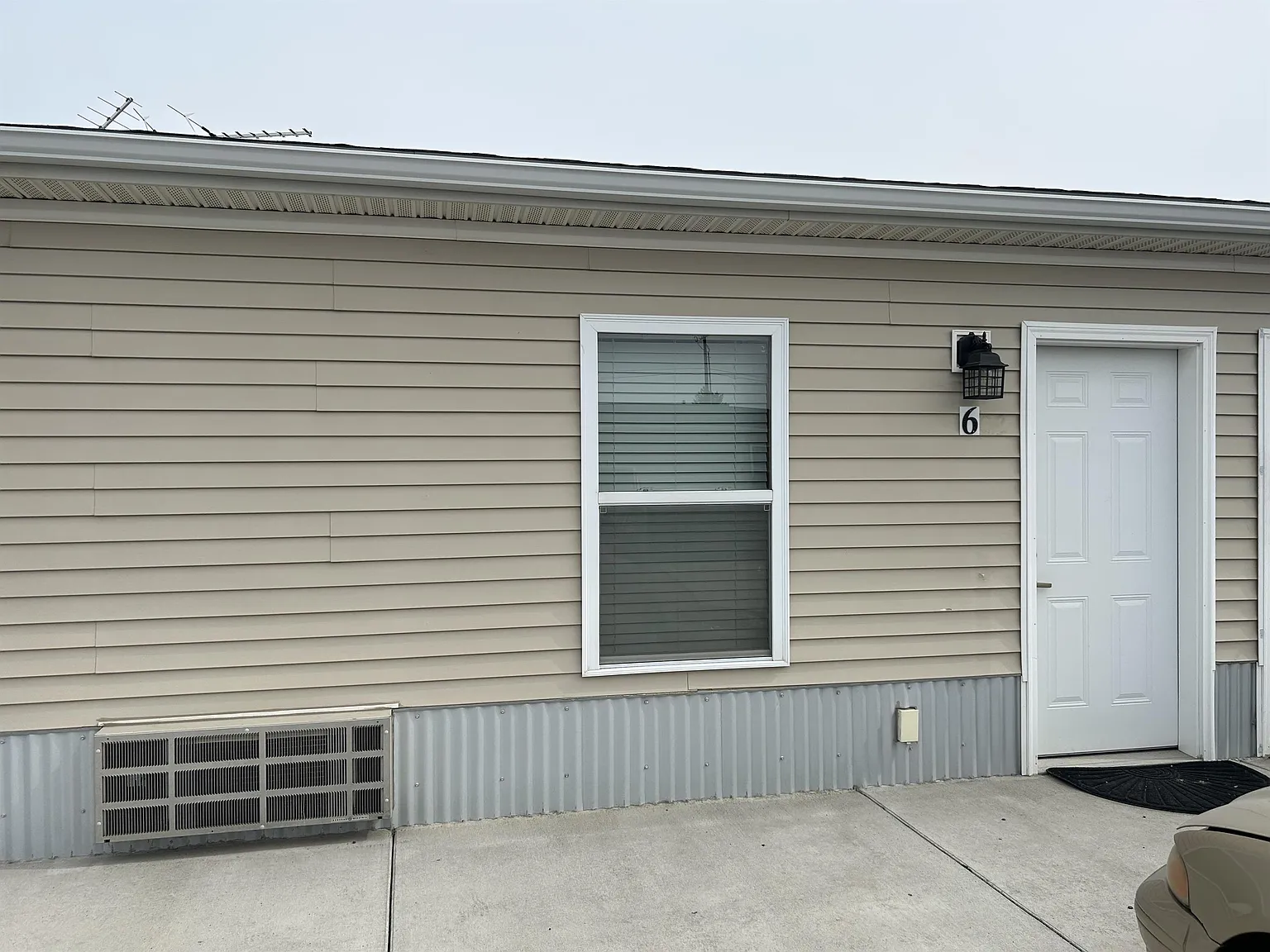 103 Spring Creek Dr — Photo 1