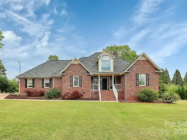 4128 Rollingwood Cir, Rock Hill, SC 29732