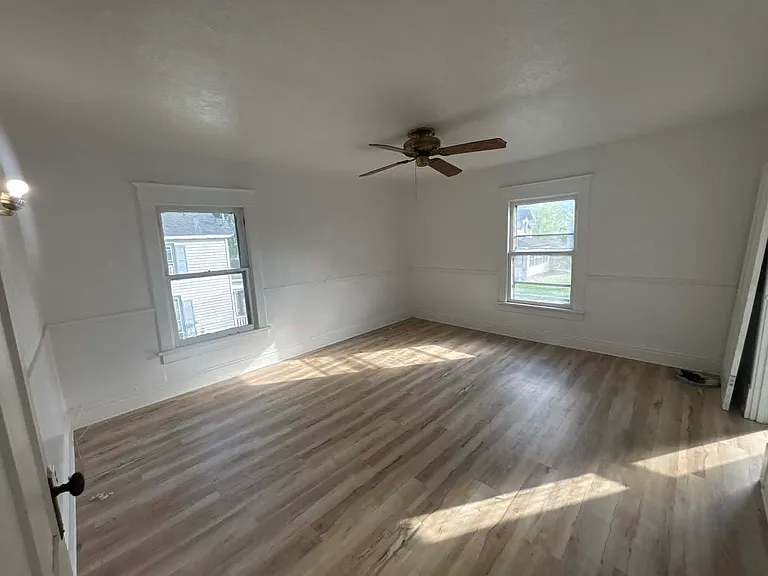 105 Fox St #1 — Photo 8