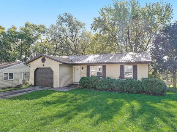 729 Karow St, Deforest, WI 53532
