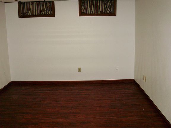 1st bedroom
