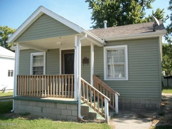 1118 McKinley St, Harrisburg, IL 62946