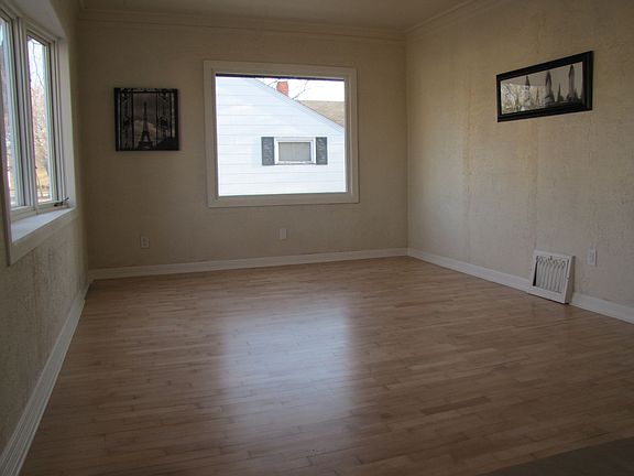 Hardwood Floor Living Room