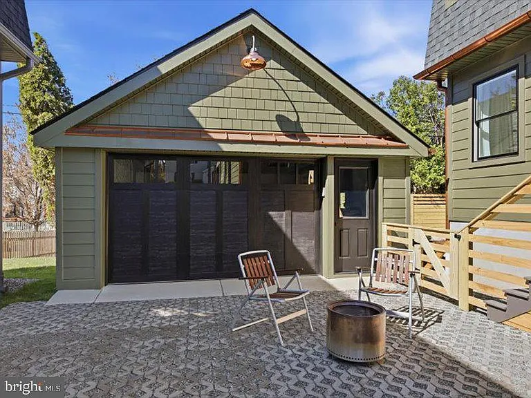 318 Dudley Ave — Photo 4