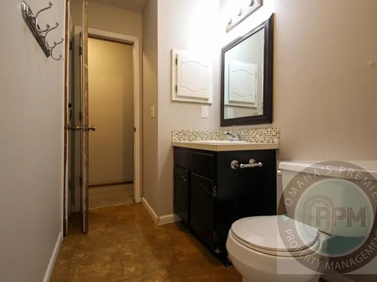 8803 S 143rd St — Photo 5