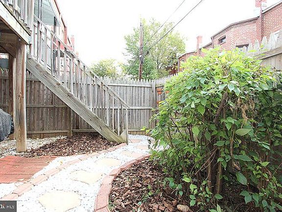 3rd image of 514 Columbia Rd NW