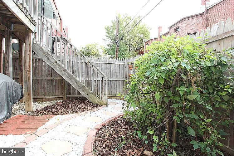 514 Columbia Rd NW — Photo 3