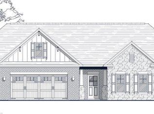 150 Castle Pond Dr, Winston Salem, NC 27107