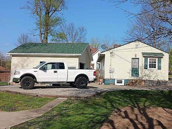 Side view with parking