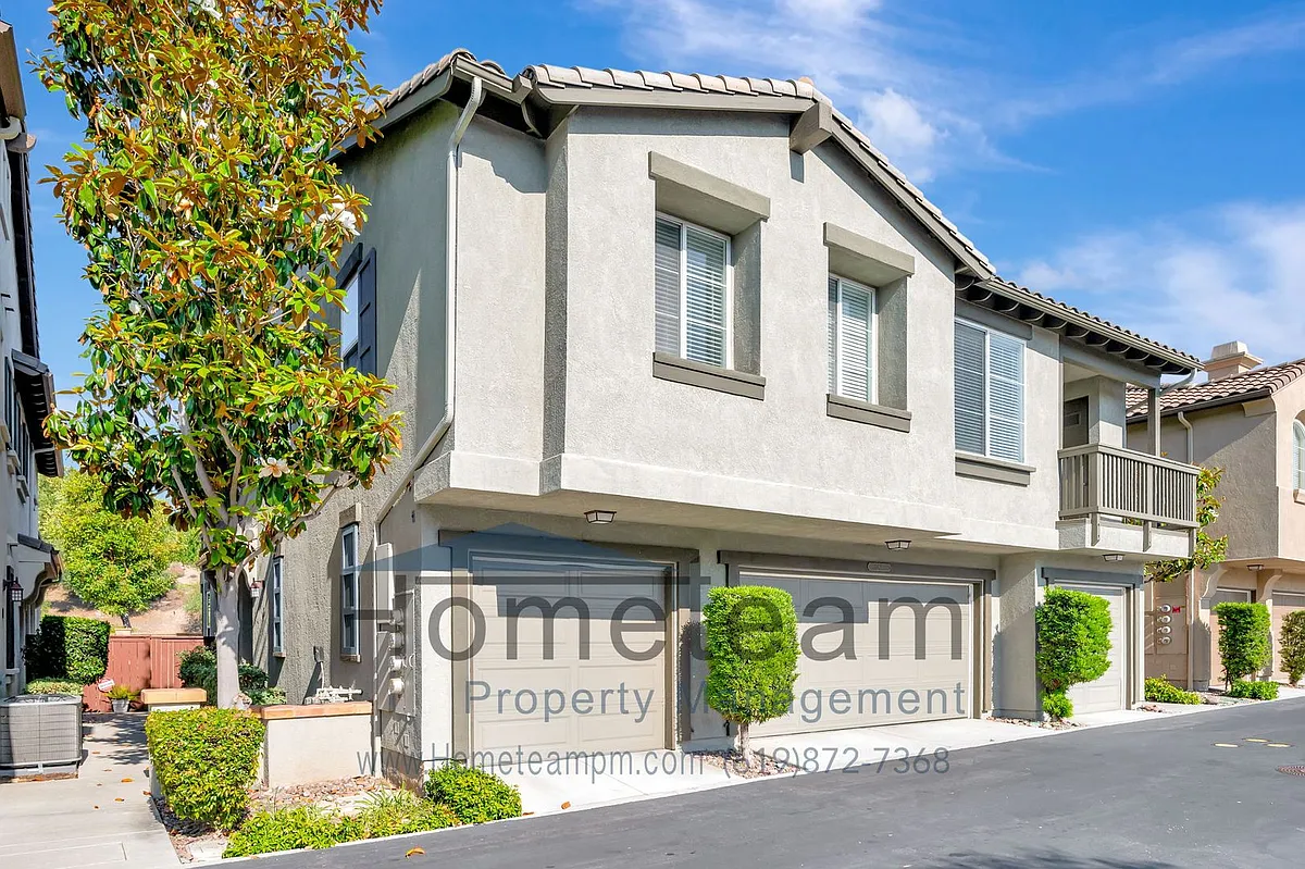 Building Photo - 263 Aventura Dr #6