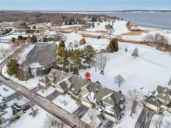 60 Woods Way, North Kingstown, RI 02852