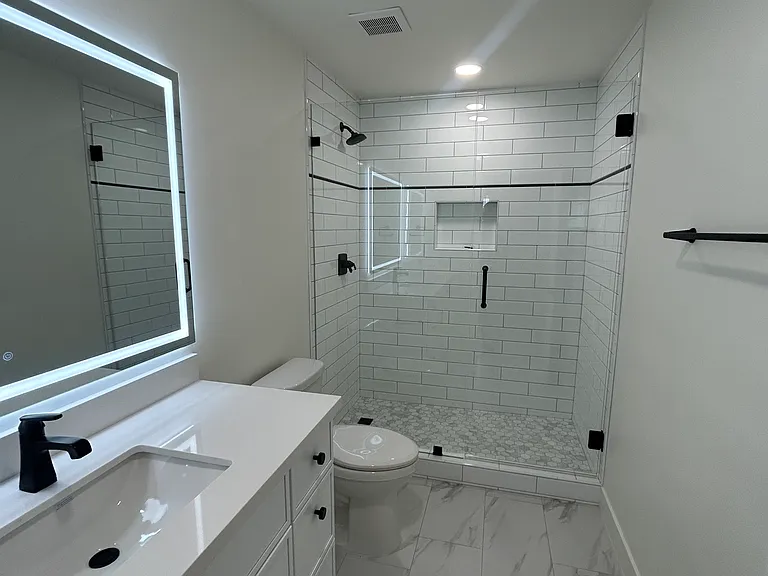 2633 E Glenrosa Ave #3 — Photo 10