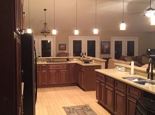 207 Saint Clair Dr, Saint Simons Island, GA 31522