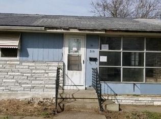219 Davidson Ave, Chaffee, MO 63740