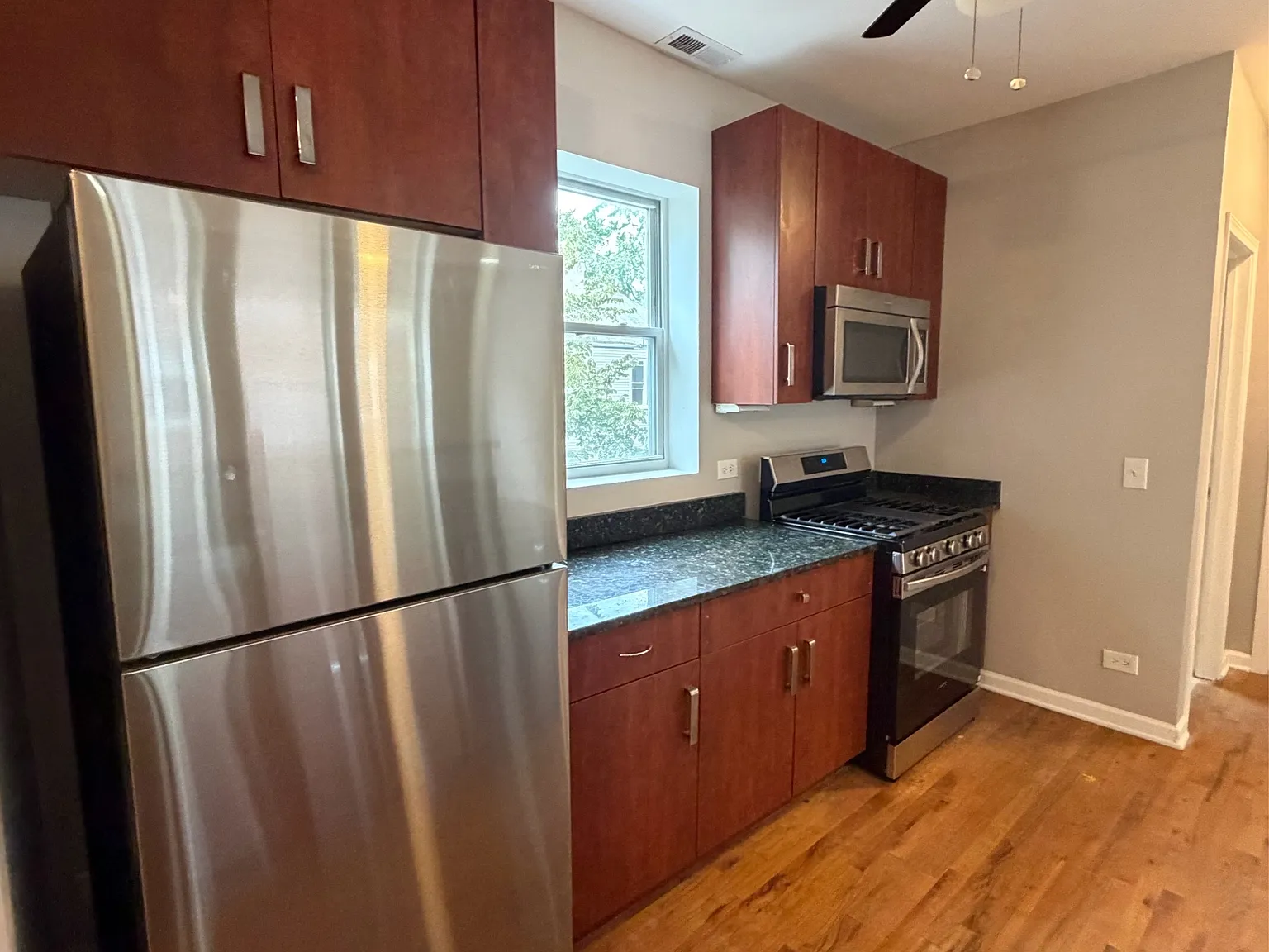9118-9124 South Dauphin Avenue - 9120-2E — Photo 4
