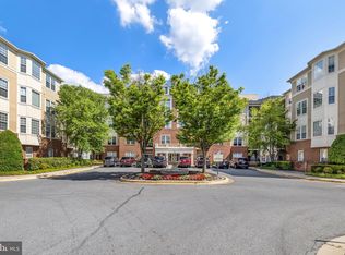 701 Fallsgrove Dr APT 410, Rockville, MD 20850