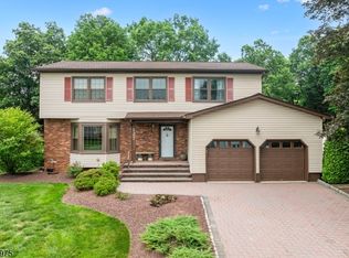 127 Rivendell Rd, Hillsborough, NJ 08844