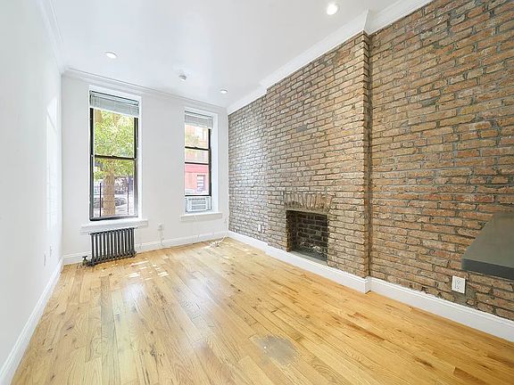 2nd image of 319 E 78th St APT 1A