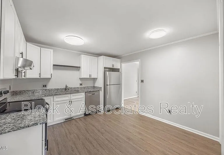 427 W Park St — Photo 12