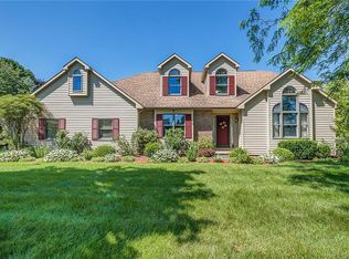 4812 Hepplewhite Dr, Manlius, NY 13104