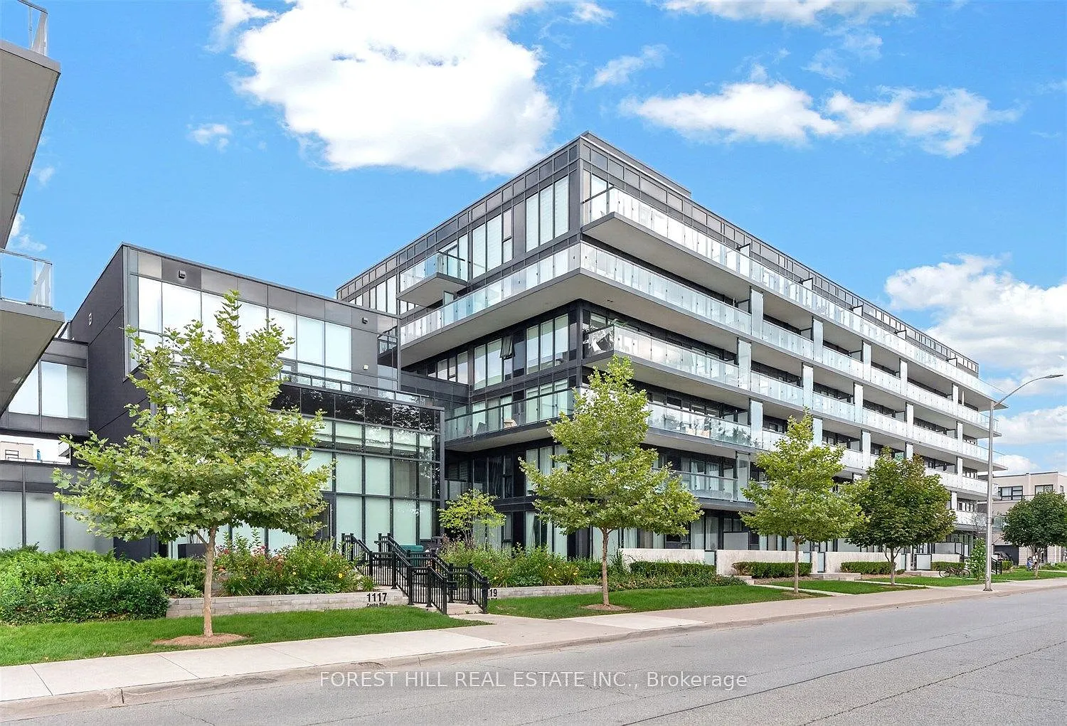 The West Condos at Stationwest — Photo 2