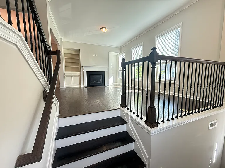 590 Sunset Park Dr — Photo 5