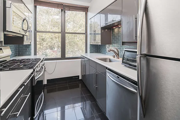 Rented by BLS Realty | media 2