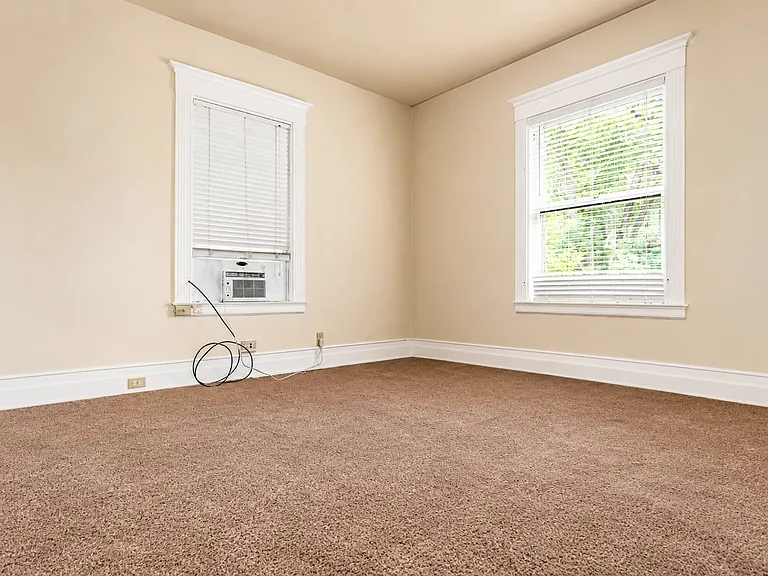 1432 Saint James Ct — Photo 5