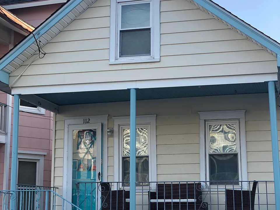 112 E Taylor Ave