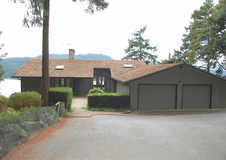 1st image of 206 Marina Heights Ln