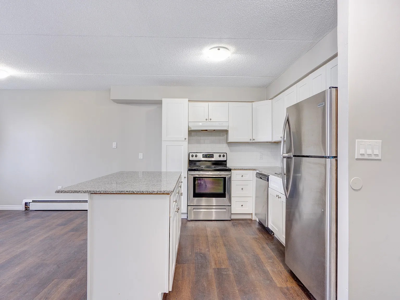 46 Gale Crescent — Photo 1