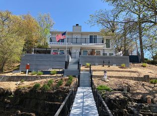 189 Red Rock Cir, Sunrise Beach, MO 65079