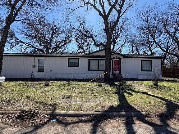 2nd image of 404 E Westhill Dr