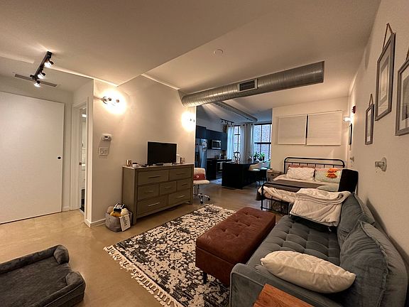 2nd image of 1401 Germantown Ave APT 2H