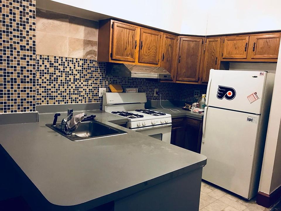1st image of 1109 E Passyunk Ave #2FL