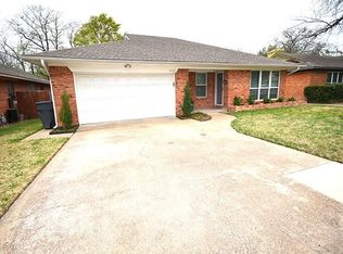 10137 Casa View Ave, Dallas, TX 75228