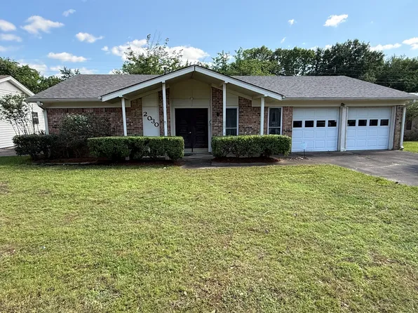 2030 Sycamore St, Paris, TX 75460