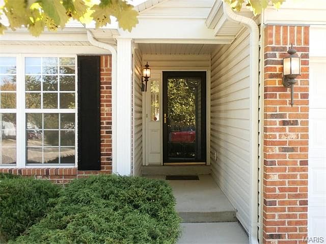 1st image of 10156 Shapfield Ln