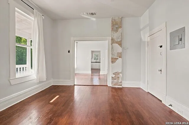 732 Lamar St #2 — Photo 7