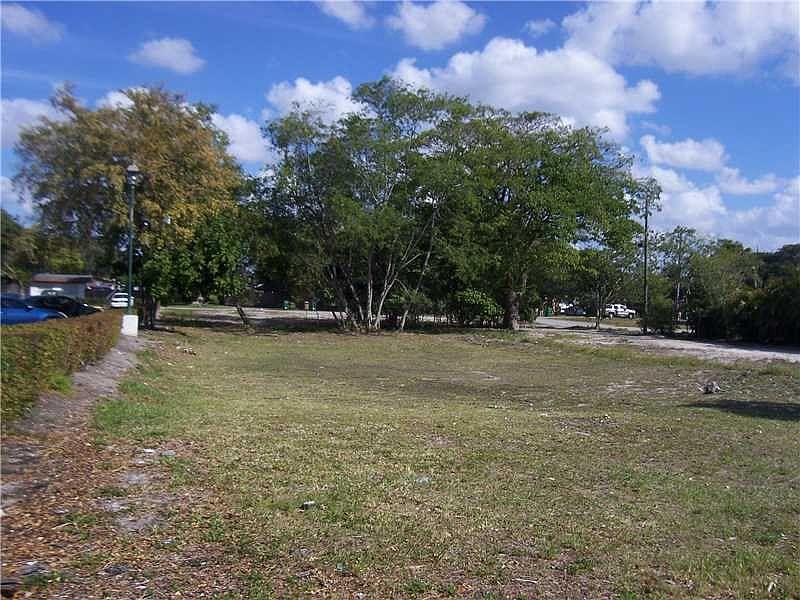 1st image of 4216 SW 64th Ave