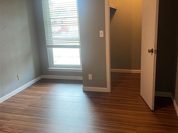 5th image of 15010 E 35th Pl