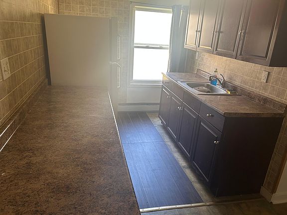4th image of 13 Boris Rd #5