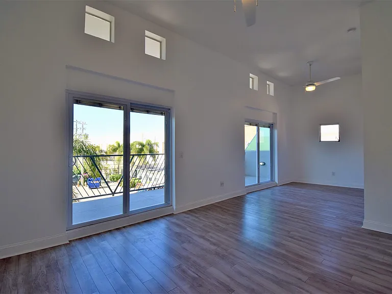 1520 Jackson St — Photo 20