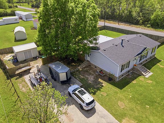2nd image of 3289 Cypress Lake Dr