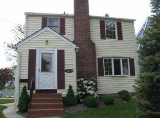 2825 Onyx Rd, Baltimore, MD 21234